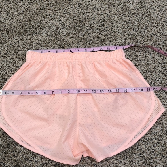 Nike Dri Fit Temp Cool High Waisted High Rise 3” Running Shorts Size Medium Pink - Picture 4 of 9